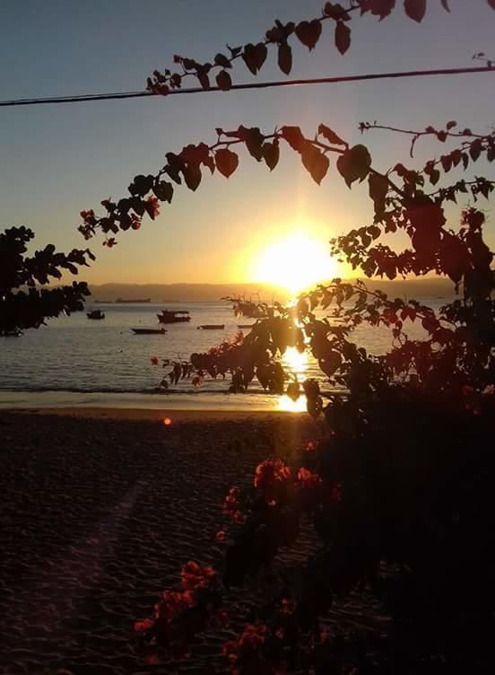 Nena'S Suites Praia de Araçatiba Buitenkant foto